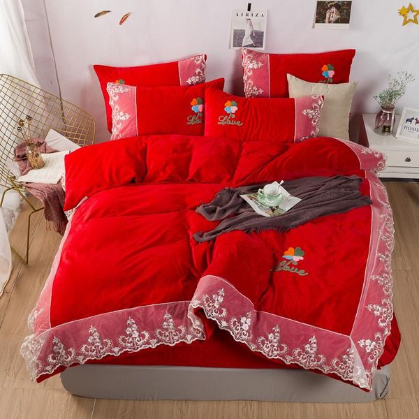 

luxury style crystal velvet lace duvet cover pillowcases bed sheet 4 pcs bed linen big red pink blue bean paste