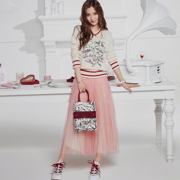 

2021 new fall striped elastic style with v-neck neck long sleeve sweater tulle polka dot female half skirt two pieces 4t36, Black;gray