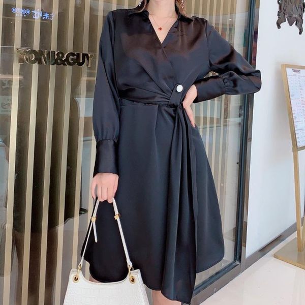 

autumn new style v-neck long sleeves beading temperament self-cultivation professional women's irregular dress, Black;gray