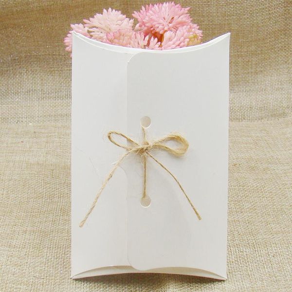 

нового diy пустого белых черной коричневой подушка коробки дисплея 50шт 50шт строка для конфет свадебных событий подарочных stroage бумага п