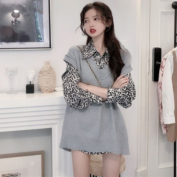 

2020 autumn new leopard print medium length shirt + loose v-neck knitted vest two piece set of fashion suit for women