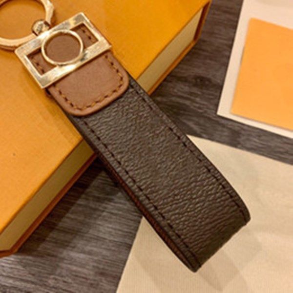 

fashion key buckle keychain handmade real leather keychains man woman pendant accessories keychain accessories charms with box for gift, Silver