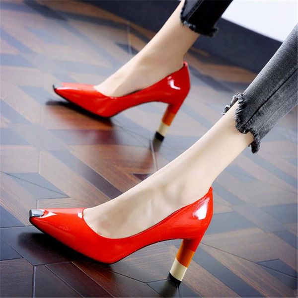 

2021 new spring fashion square head patent leather commuter shallow high-heeled shoes colour thick heel single shoes female, Black