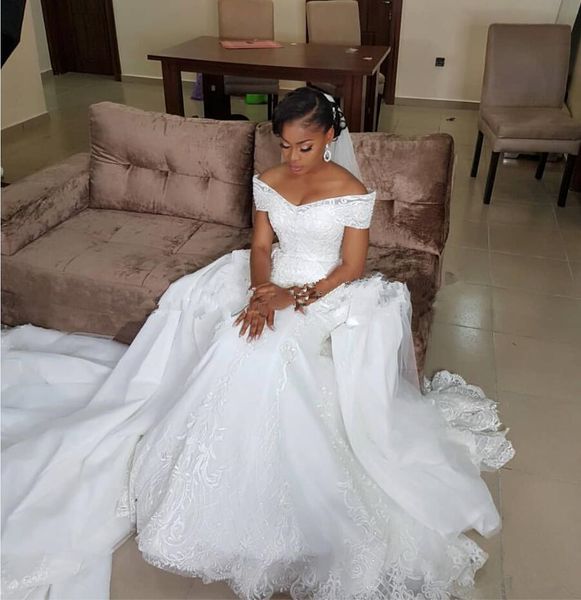 

2021 white mermaid lace wedding dresses overskirt detachable train applique off the soulder court train bridal gowns vestido de noiva