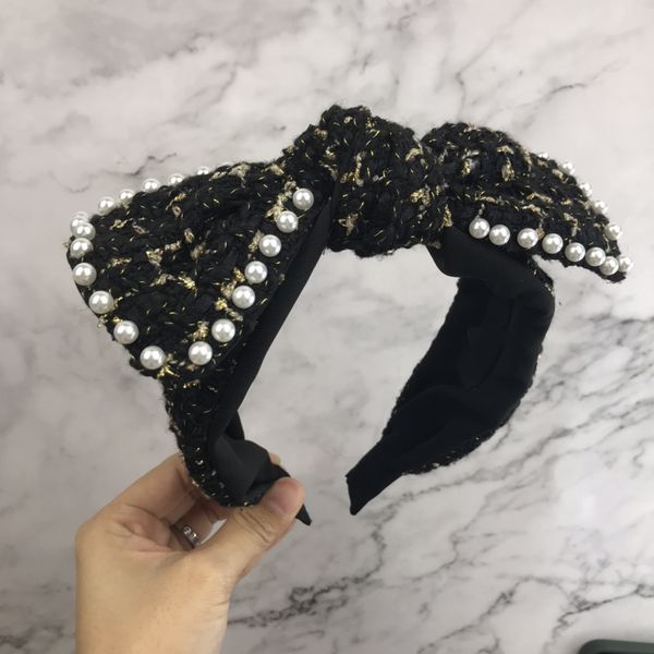 

2021 early spring, spring and autumn new hair hoop quality fabric pearl style seiko production fashion hundred temperament ladies hair hoop