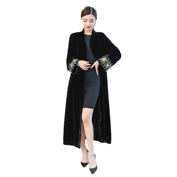 

2020 elegant embroidered cardigan large size windbreaker overcoat women spring autumn black velvet long trench coatsx1016, Black;brown
