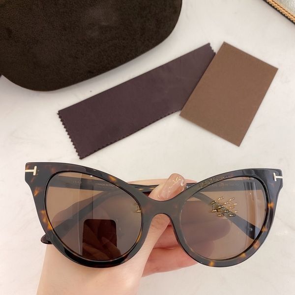 

new brand design unique style ladies sunglasses, imported plate full frame bat-shaped glasses 820, White;black