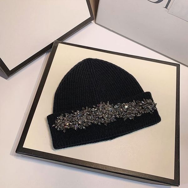 

79g0 new fashion and winter cable knitted poms beanie label men hats women fur slouchy skull caps fashion leisure beanie outdoor hats, Brown;gray