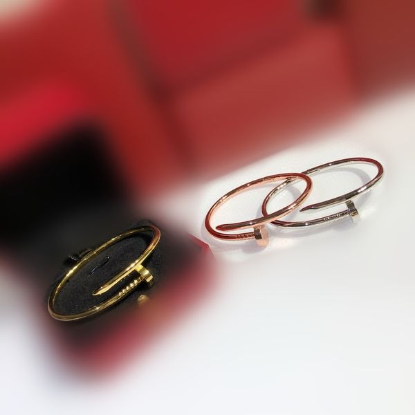 

new classic nail bracelet no diamond fashion all-match temperament ladies bracelet high-end quality, Black