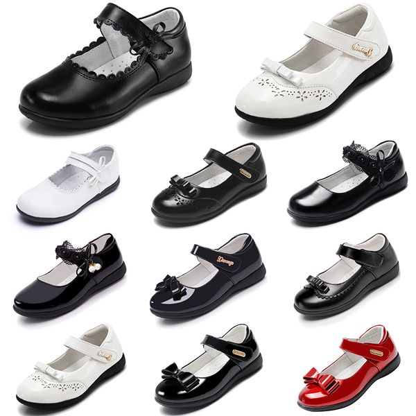 Bela plataforma de designer para sapatos de couro meninas de bebê sapatos com fundo macio preto triplo branco verão ao ar livre andando corrida