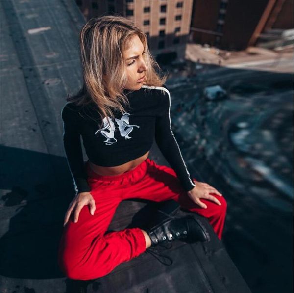 

2020 осень женская мода дьявола ангел печати водолазка с длинным рукавом рубашки перевозка груза падения качество хорошее, White