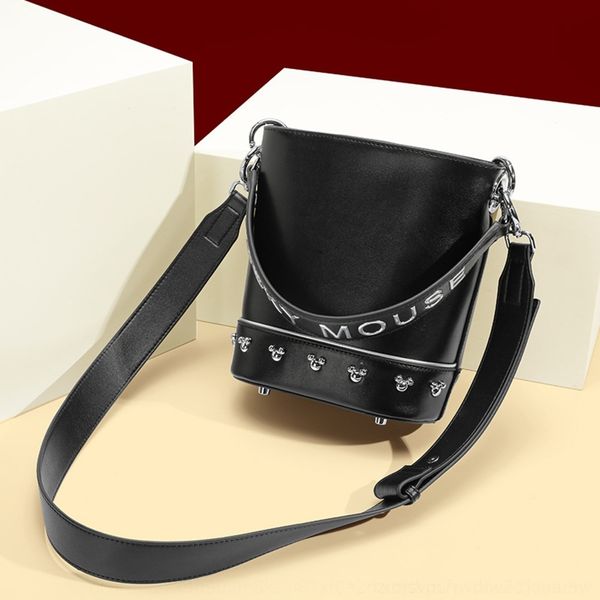 

bsa5x cartoon genuine leather women's 2020 new fashion cowhide high-quality s guangzhou bucket bag messenger bucket bag d5mok