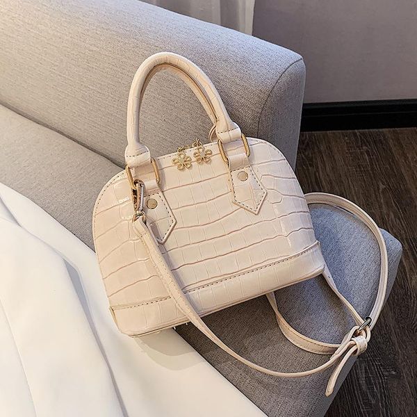 

retro women's bags 2020 autumn and winter popular new trendy fashion all-match messenger bag ladies handbag