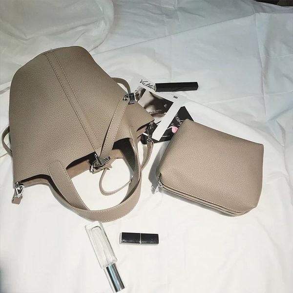 

spring and autumn new bucket bag luxury women tote crossbody big shopping light women's handbags female bag purse