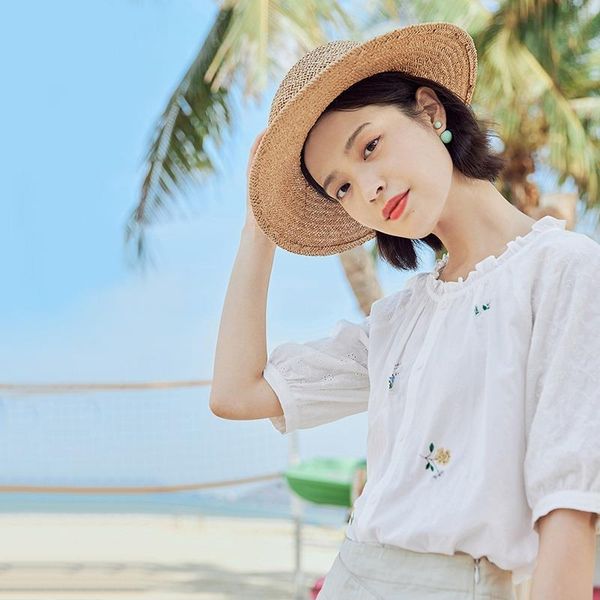 

инман 2020 летних нового прибытие чистого хлопок кружево круглого воротник вышитая сыпучая сладкая половина рукав блузка, White