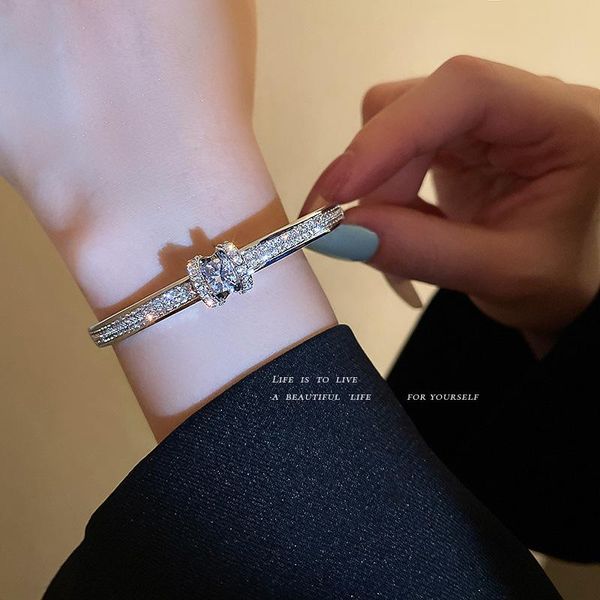 Pulseira de aço inoxidável de aço inoxidável redondo único círculo super flash zircon pulseira de casamento jóias de casamento simples moda elegante
