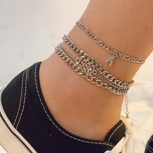 Mulheres Tornozeleiras Chains 4pcs Define Ano Número 1.998 diamantes strass Chains Letra A Pendant Streetwear Punk perna pé Pulseiras Pé Jóias