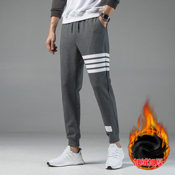 

2019 new autumn and winter plush casual trend sports pants slim elastic leggings men's fashion, Black