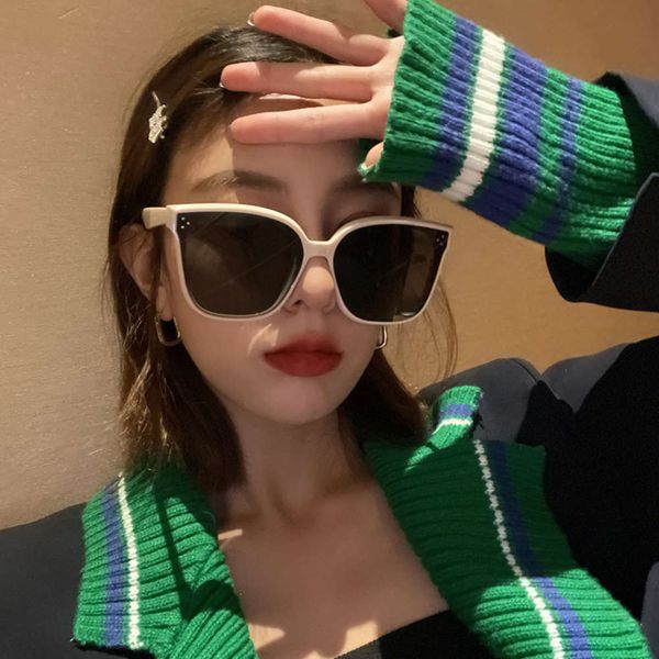 

women's white sunglasses gm round off face square korean chaojie p anti ultraviolet sunglasses men's net red couple glasses, White;black