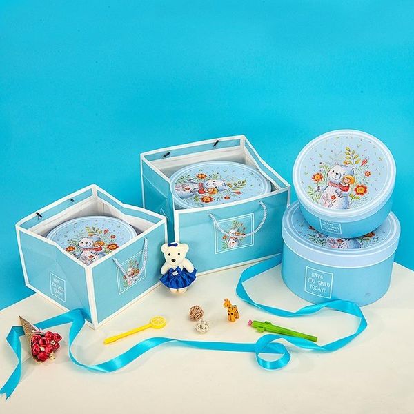 

gift wrap 1 set high-grade cartoon bear round carton + paper bag packaging for cake box cosmetics