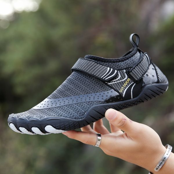 

summer upstream breathable mesh quick dry water couple light anti-slip beach sandals diving swimming shoes t200523, Black