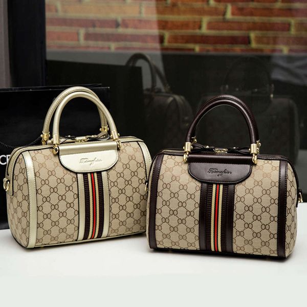 

luxurys designers fashion trend 2021 one shoulder messenger boston handbag leather women's bag