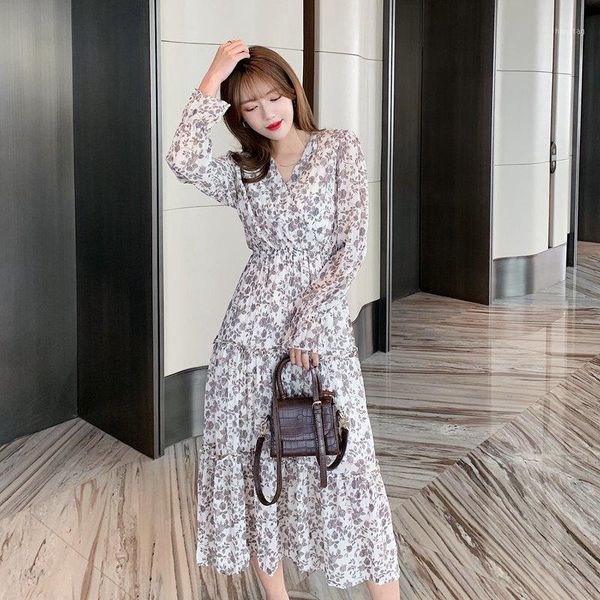 

spot speed hair to fall the new ~ will ~ han edition dress v-neck administrative floral chiffon dress1, Black;gray