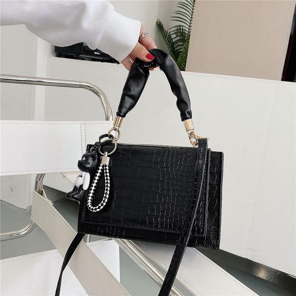 

underarm handbag 2020 new shoulder bagretro crocodile pattern small square bag fashion all-match single shoulder messengebag