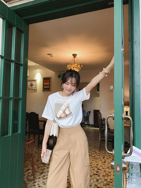 

mishow 2020 лето новая коллекция сладкий простой геометрический печати o шеи короткий рукав женский хлопок футболка mx19b3420, White