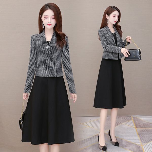 

plaid long skirt long skirt two piece women's autumn dress 2020 new foreign style age reduction and thin splicing mid length dress fash, Black;gray