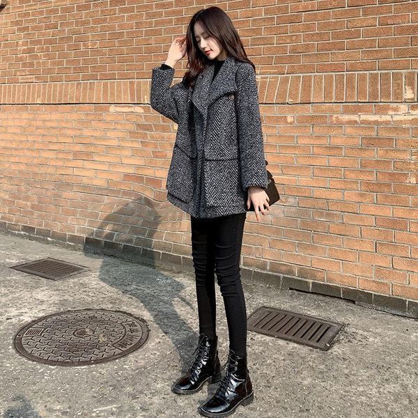 

herringbone woolen coat women autumn and winter all-match 2020 new plaid loose mid-length small woolen coat1, Black