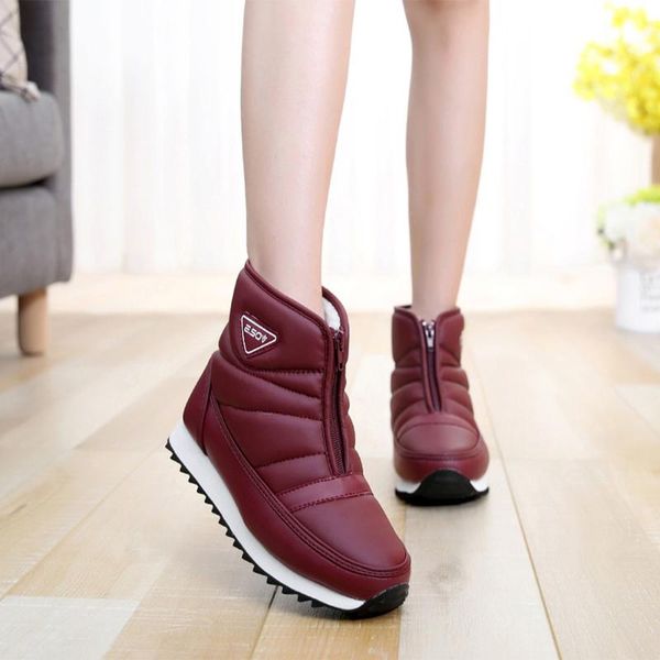 

winter plus velvet comfortable mother shoes non-slip waterproof warm middle-aged and elderly snow boots flat cotton shoes short, Black
