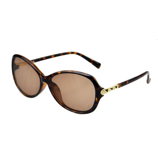 

crystal glasses, stone glasses, middle-aged artificial and old people's sunglasses, brown glasses, eye protection, sunglasses, ladies, White;black