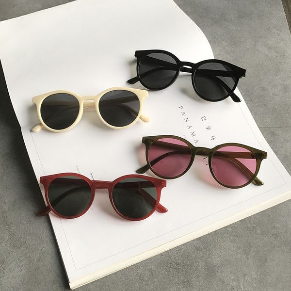 

wanghonglin house same style female white small frame korean fashion men's round face sunglasses, White;black