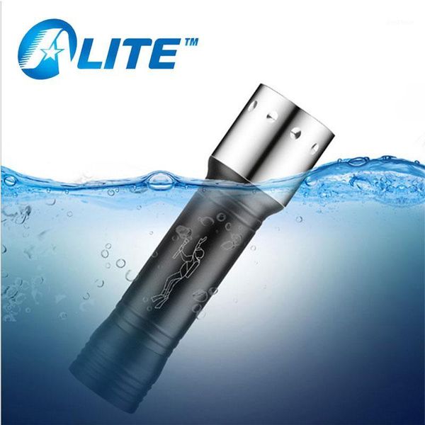 

twmt xml t6 led diving torch light, underwater more than 20 meters .powerful led diving with wrist1