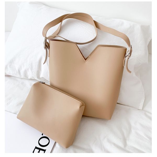 

2020 new totte children's pu fashionable women's portable 2020 new totte children's pu bagfashionable bag shoulder bagwomen&#