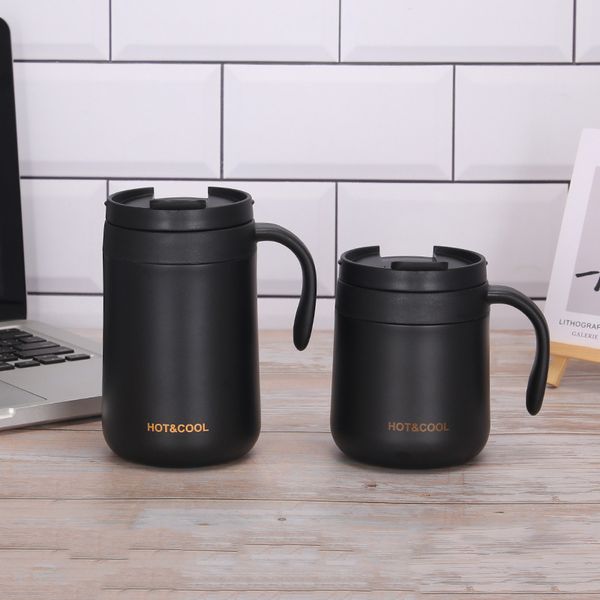350 / 500ml de aço inoxidável dupla canecas de café térmicas com punho térmicas de gelão de viagem de escritório xícara de chá com tampa Beber garrafa de água LJ201218