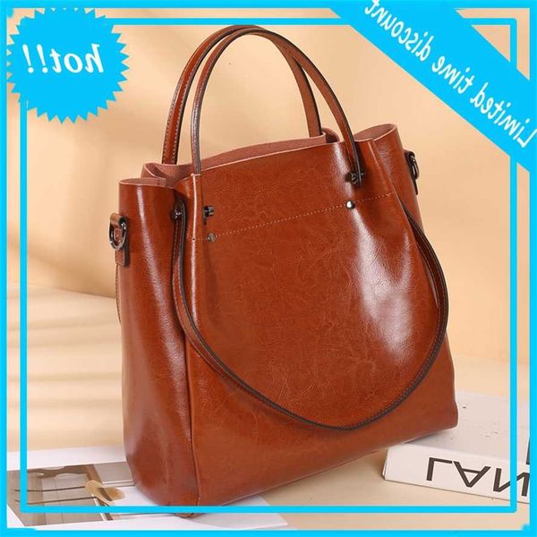 

korean style new oil wax leather women's bag in winter 2020