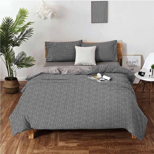 

minimalist contemporary style symmetrical triangles monochrome indie patternbedding 3-piece set