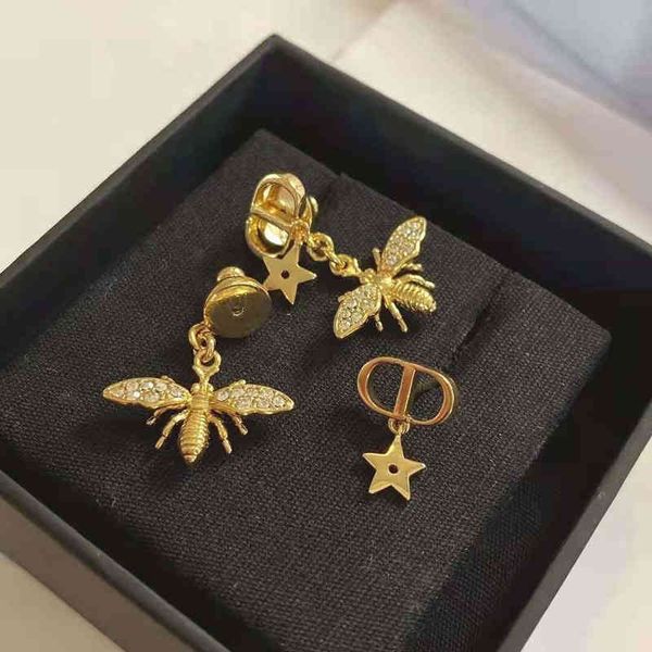 

new bee star inlaid earrings, Golden;silver