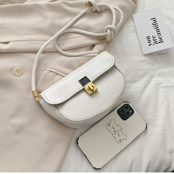 

маленькие женщины 2020 модных маленькая saddle bagnew летней мода корейская версия универсальной сумка мода одно плеча седла мешок vsj