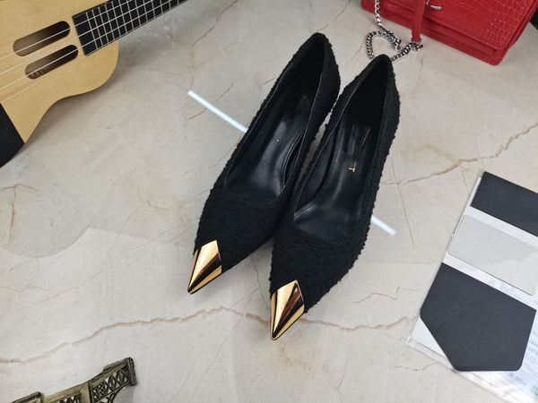

2021 fashion designer dress shoes ladies high heels exquisite and comfortable strap women letters short boots leather material size 35-42 12, Black