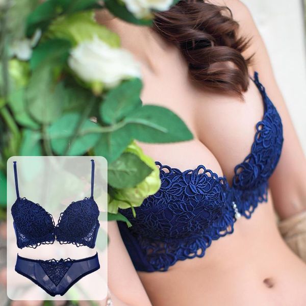 

2020 new fashion women intimates hollow flower bra sets lace gather embroidery bra set women underwear brief sets1, Red;black
