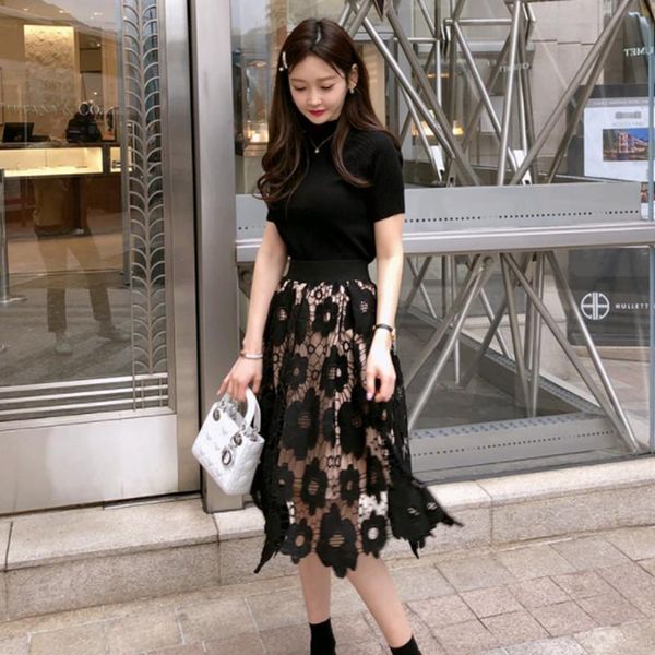 

fashion elegant o-neck knitted and lace skirt 2 piece set floral crochet hollow ball gown knee-length skirt sets 3 colors, Gray