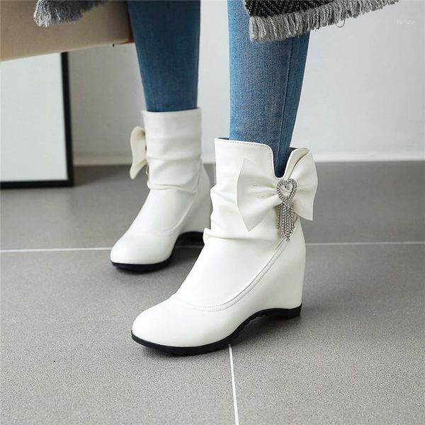 

2019 fashion crystal chain wedding party ladies ankle boots bowtie design black white slip on winter bride shoes woman1