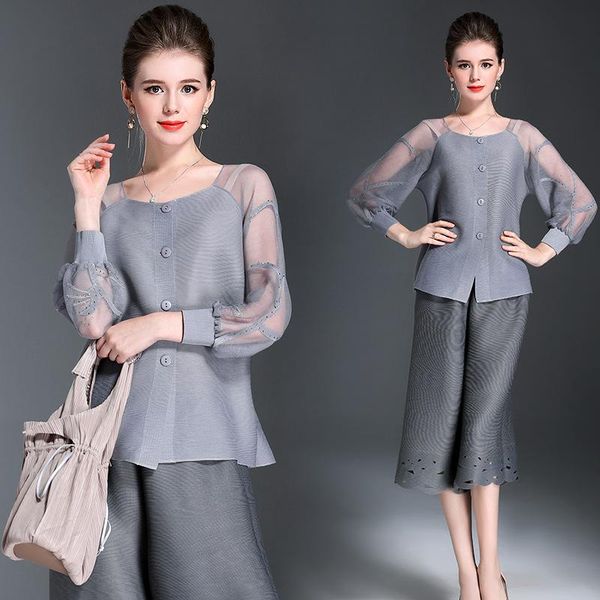 

pleated mesh cardigan spring and autumn round neck solid color single breasted coat, Black;brown