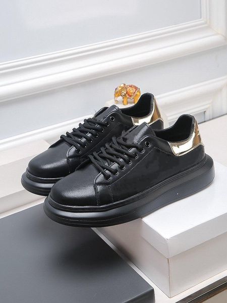 

the new trendy men's sports shoes, fashion printing, retro sports shoes, handmade leather, comfortable and breathable, Black