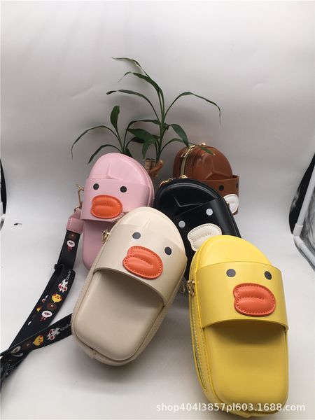 

ins funny mobile phone bag 2019 new women's shoes messenger bag personalized shoulder bag cartoon zero wallet, Red;black