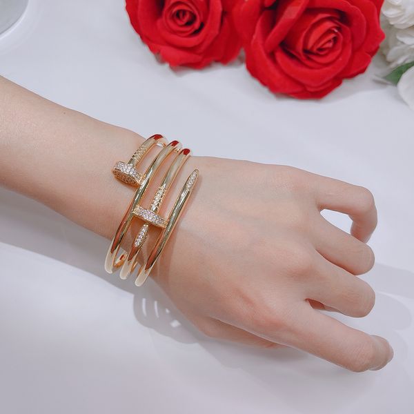 Venda quente parafuso moda unhas de ouro pulseiras mulheres pulgles punk para melhor presente luxuoso luxuoso qualidade superior jóias três pulseira de círculo