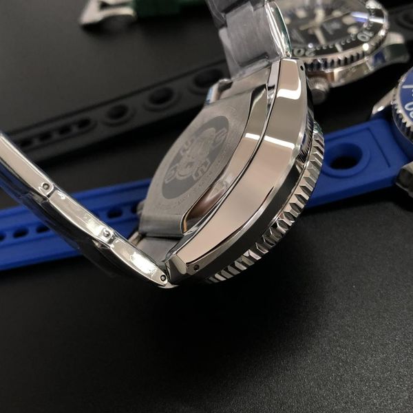 

профессиональные открытые подводные часы погружения 300 м водонепроницаемые макические механические часы 316l стальные часы мужчины спортивн, Silver